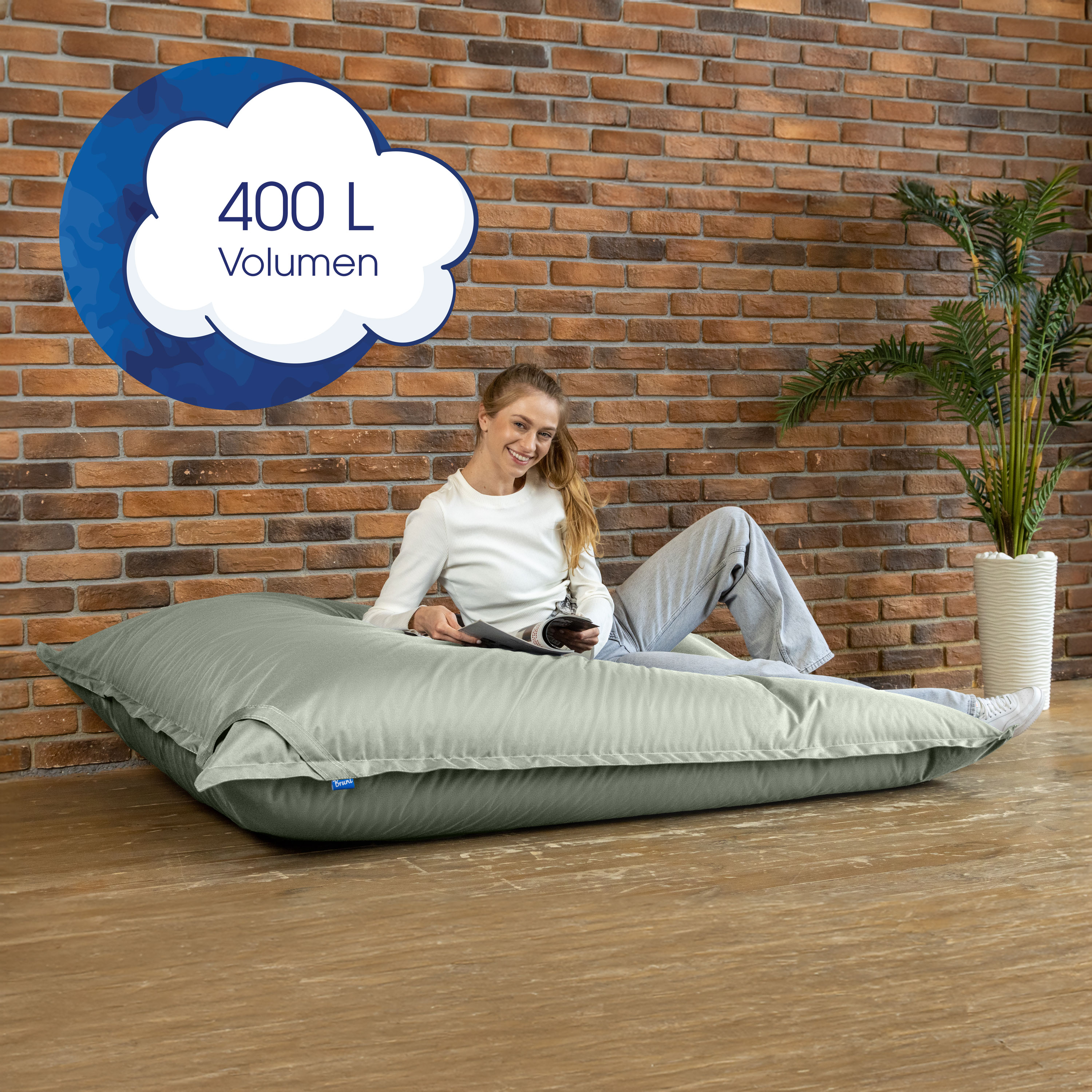 Bruni Caree XXL-Sitzsack in Felsgrau - rechteckiger Indoor- und Outdoor-Sitzsack mit 140x180 cm aus Deutschland