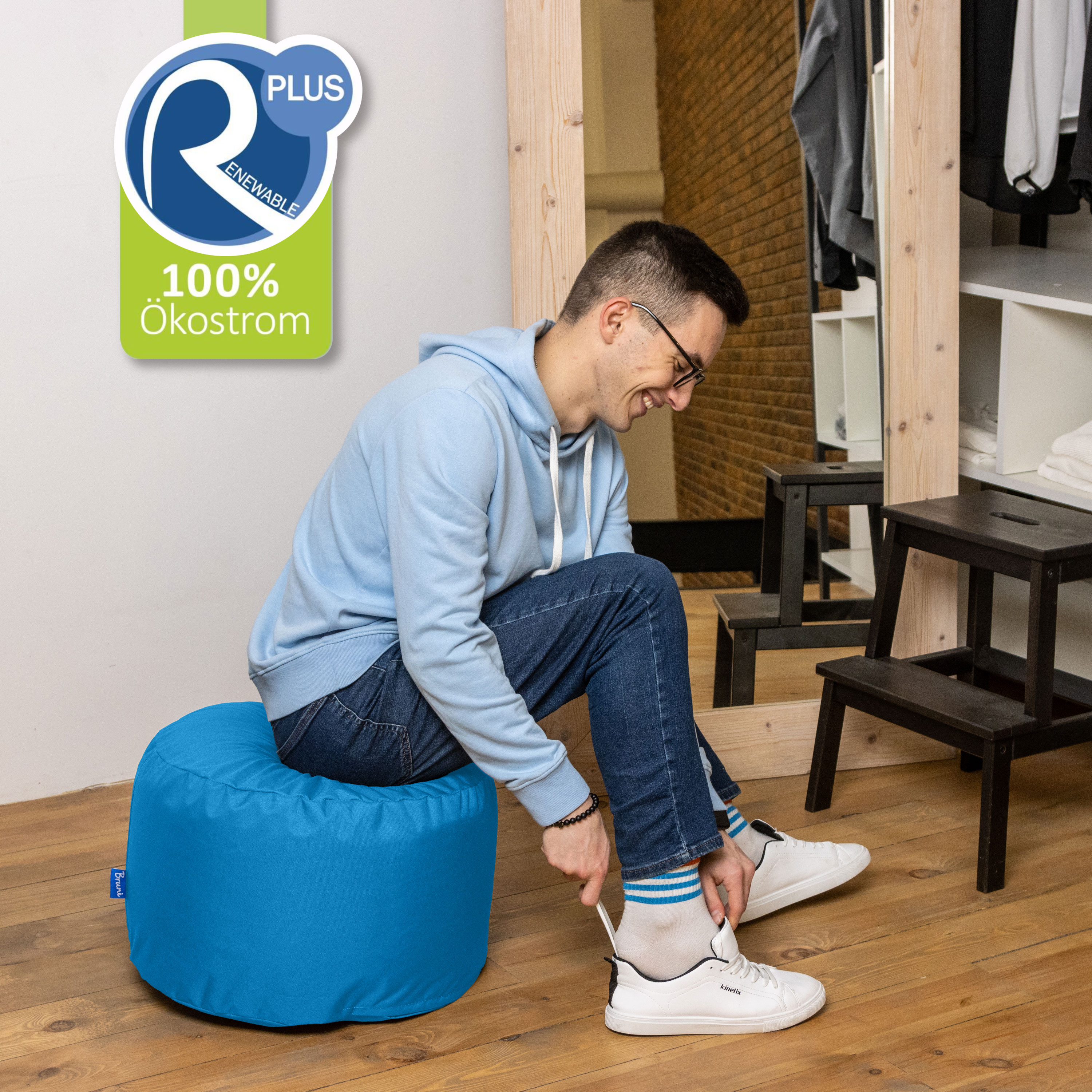 Bruni Pouf Fuß- und Sitzhocker L in Blau - Indoor- und Outdoor-Sitzpouf, in Deutschland gefertigt