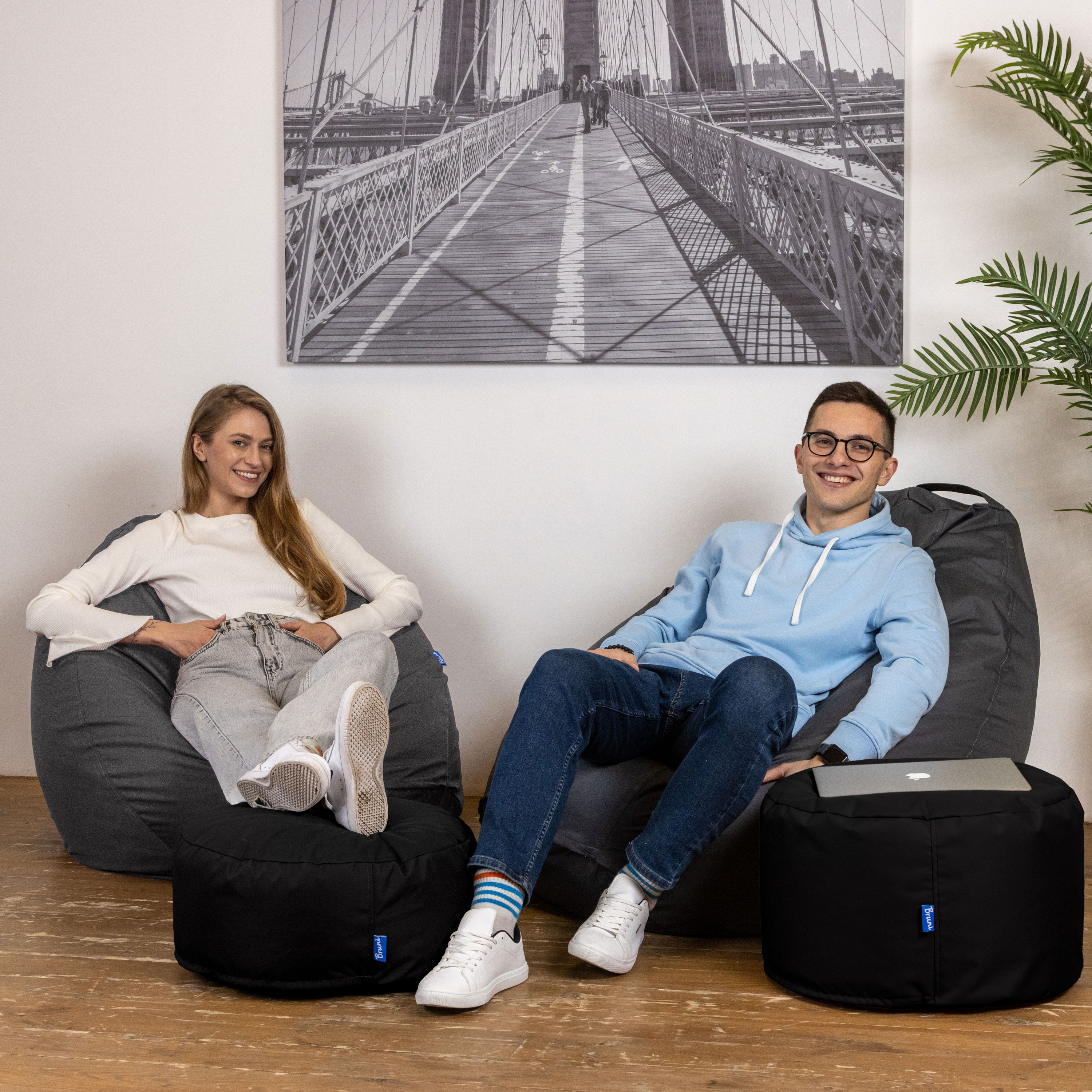 Bruni Pouf Fuß- und Sitzhocker L in Schwarz - Indoor- und Outdoor-Sitzpouf, in Deutschland gefertigt