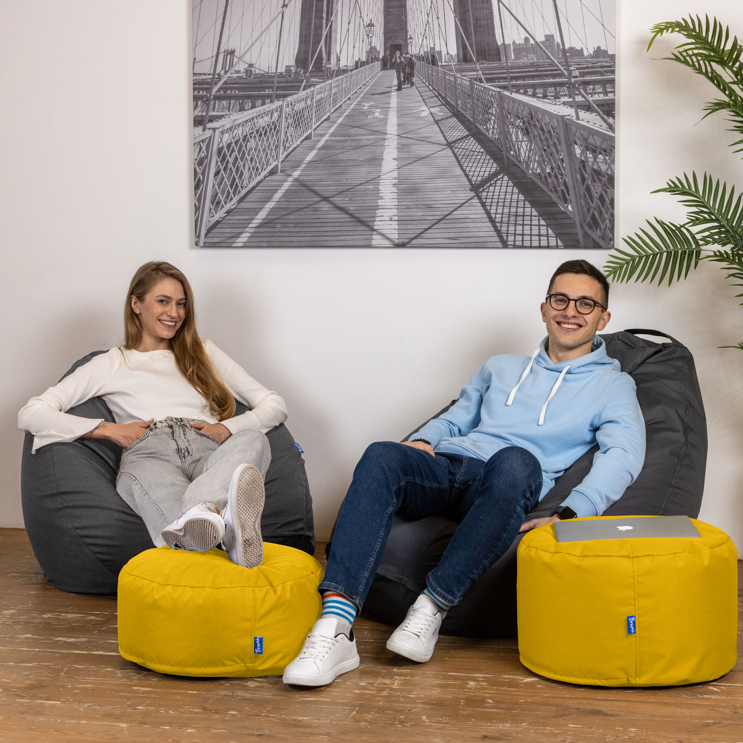 Bruni Pouf Fuß- und Sitzhocker M in Gelb - Indoor- und Outdoor-Sitzpouf, in Deutschland gefertigt