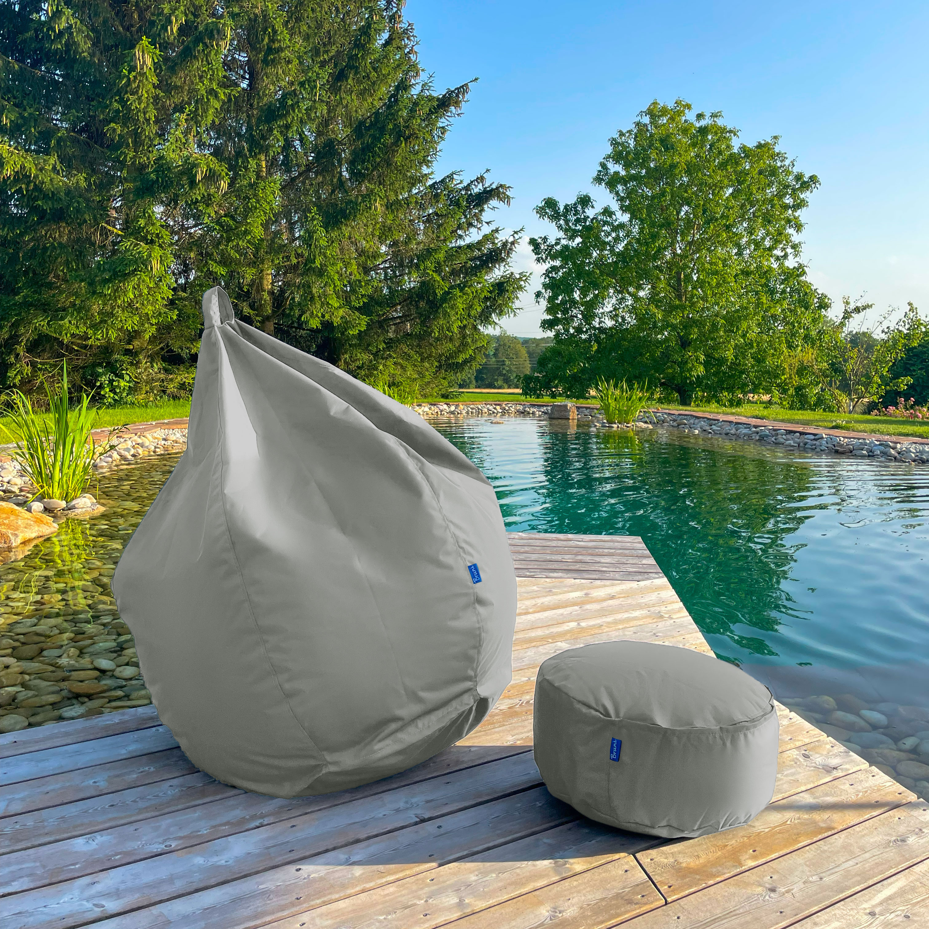 Bruni Pouf Fuß- und Sitzhocker M in Felsgrau - Indoor- und Outdoor-Sitzpouf, in Deutschland gefertigt